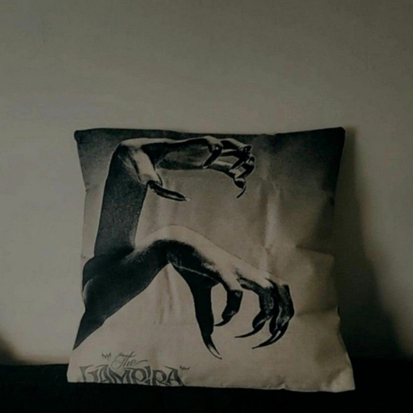 Killstar Other - The Vampira Show Pillow Case